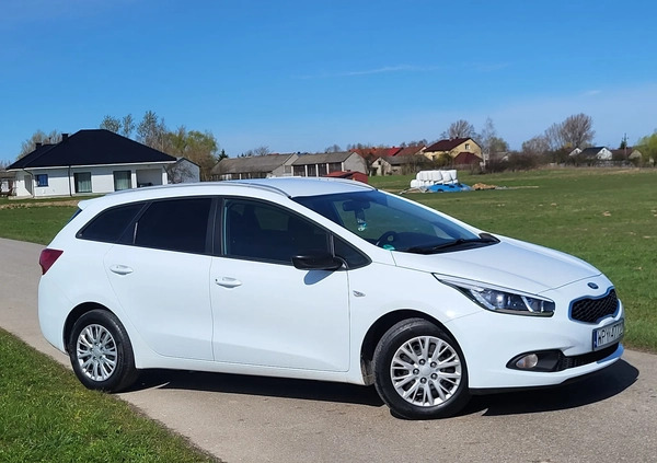 Kia Ceed cena 35777 przebieg: 131000, rok produkcji 2015 z Janów Lubelski małe 407